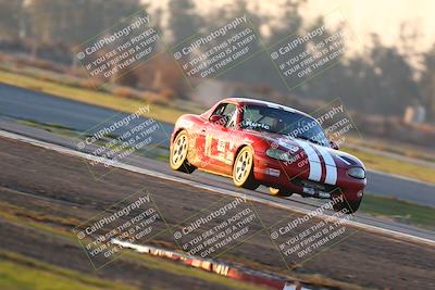 media/Jan-13-2024-CalClub SCCA (Sat) [[179f4822a7]]/Group 7/Sunset (Race)/